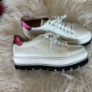 Laura Bellariva NWOT sneakers